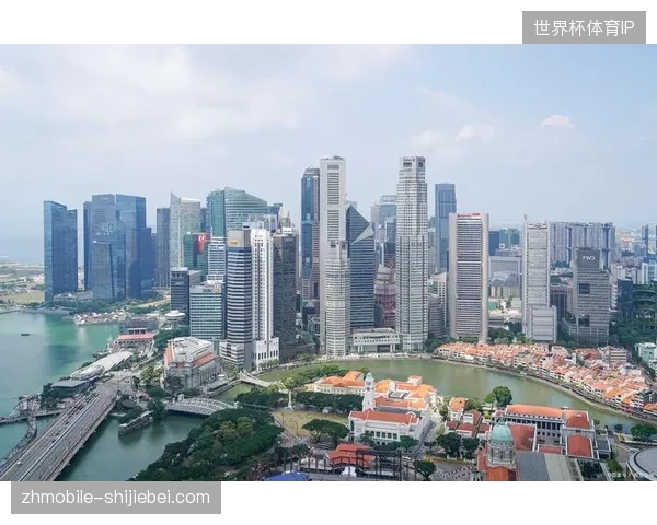 板仓滉领衔的后防线面临大考，商业赞助的履行依赖于稳固防守